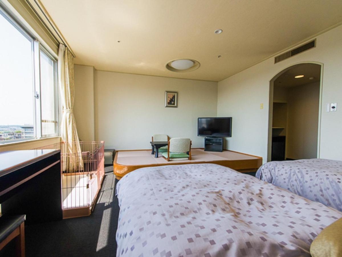 Livemax Resort Kaga Yamashiro Eksteriør billede