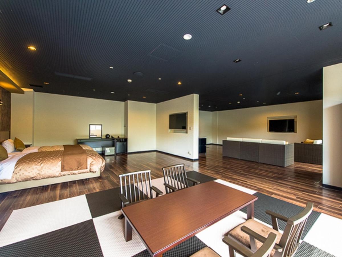 Livemax Resort Kaga Yamashiro Eksteriør billede